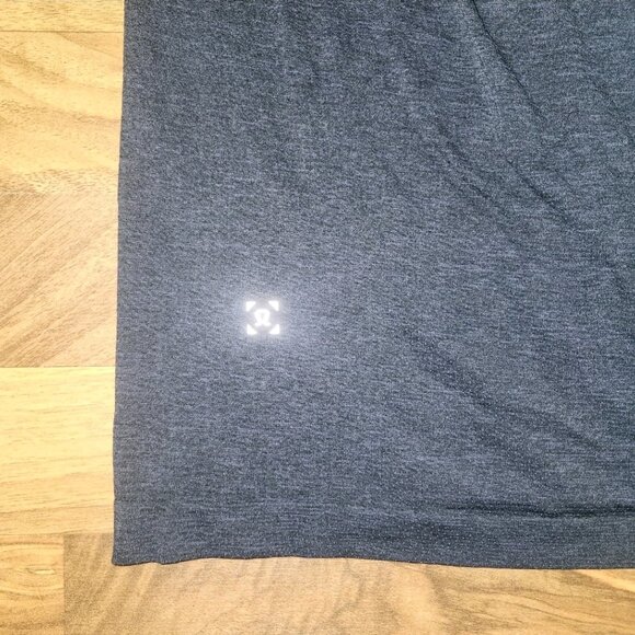 Lululemon Mens Metal Vent Tech Polo Short-Sleeve Shirt Navy Size Large Euc - Picture 8 of 10